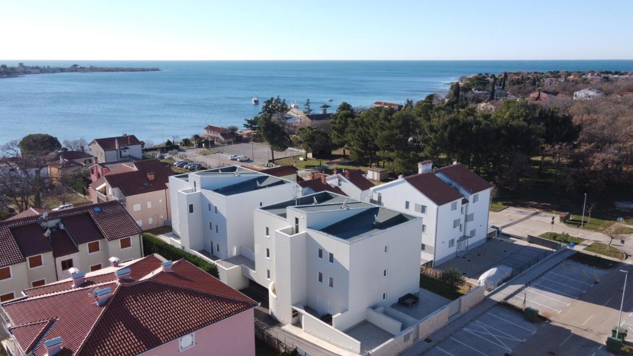 A&V Residence Novigrad Istria Eksteriør bilde