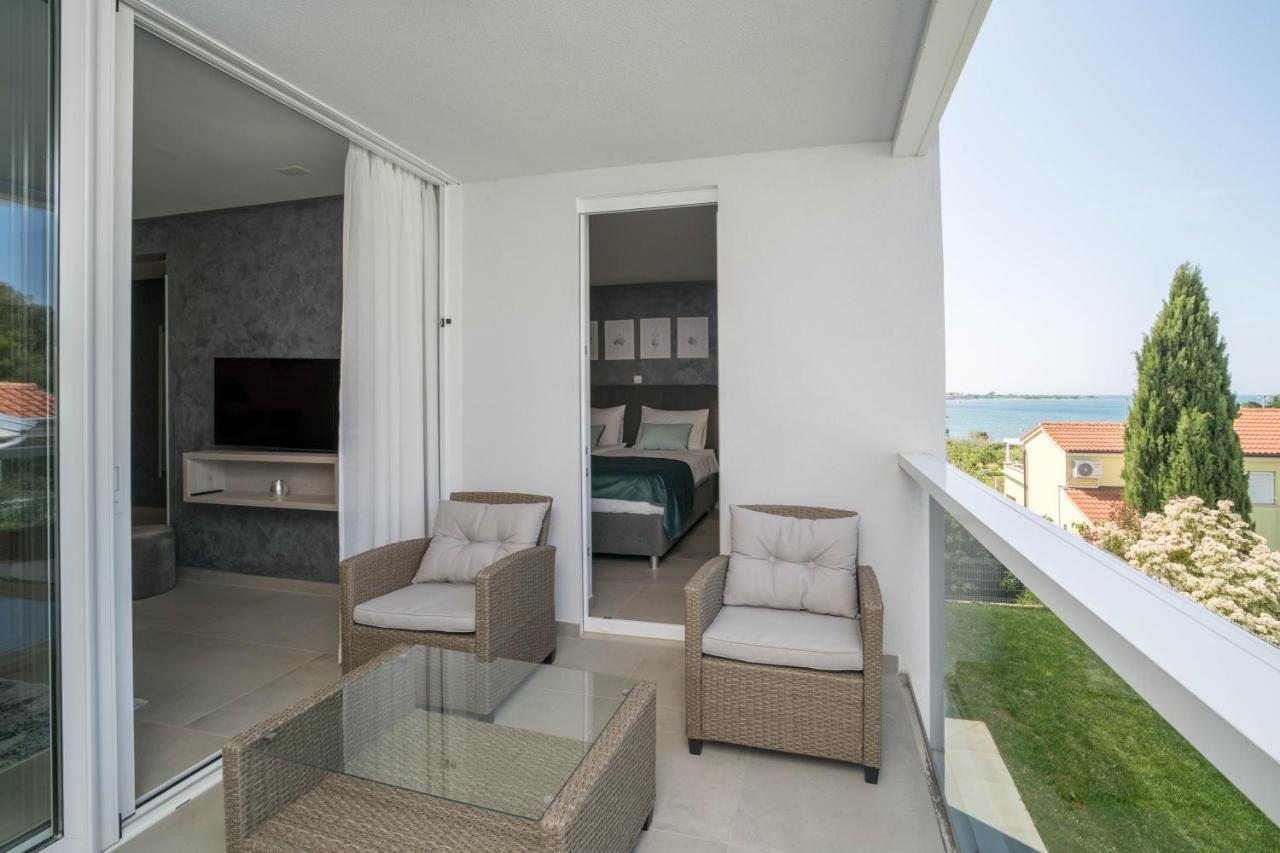 A&V Residence Novigrad Istria Eksteriør bilde
