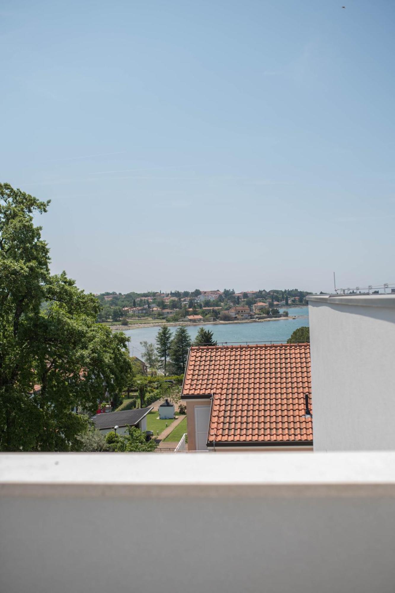 A&V Residence Novigrad Istria Eksteriør bilde